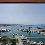 Sea & Town Getaway Apartman *