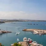 Apartman Sea & Town Getaway