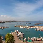 Apartman Sea & Town Getaway *