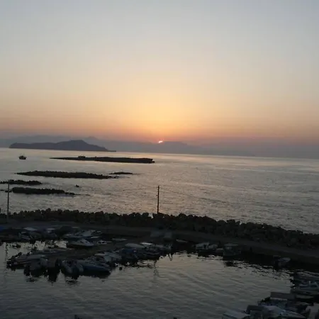 아파트 Sea & Town Getaway *