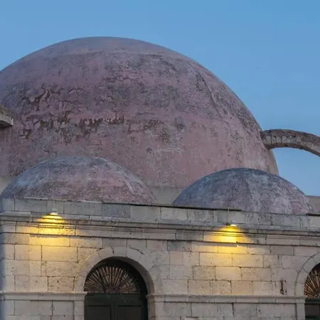 Sea & Town Getaway Chania (Crete)