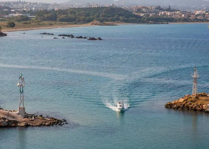 Sea & Town Getaway * La Canée